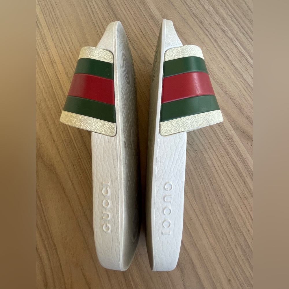 Gucci White Slides with Red and Green Stripes - Picture 8 of 10